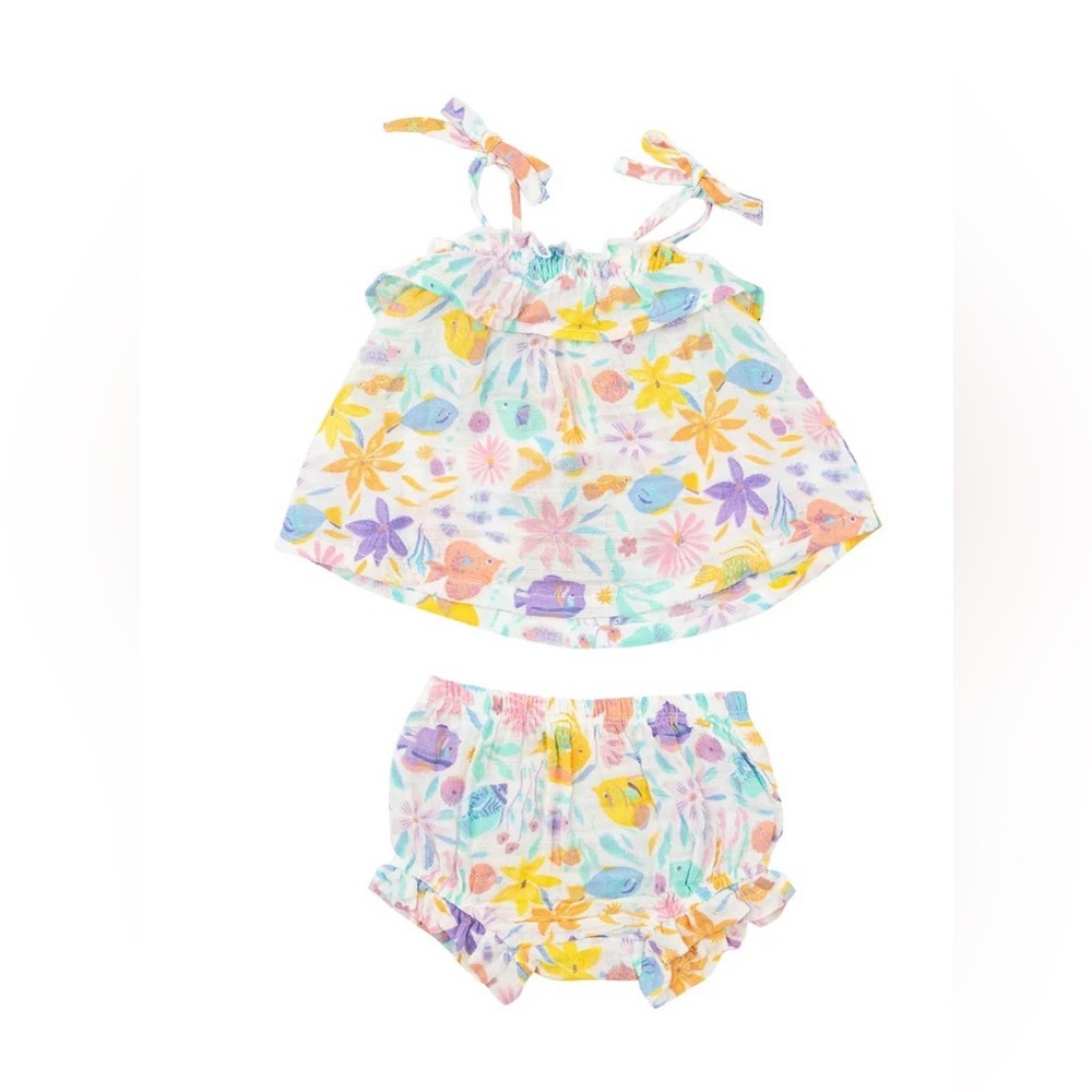 Angel Dear - Ruffle top and bloomer set